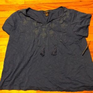 Short sleeve blue top